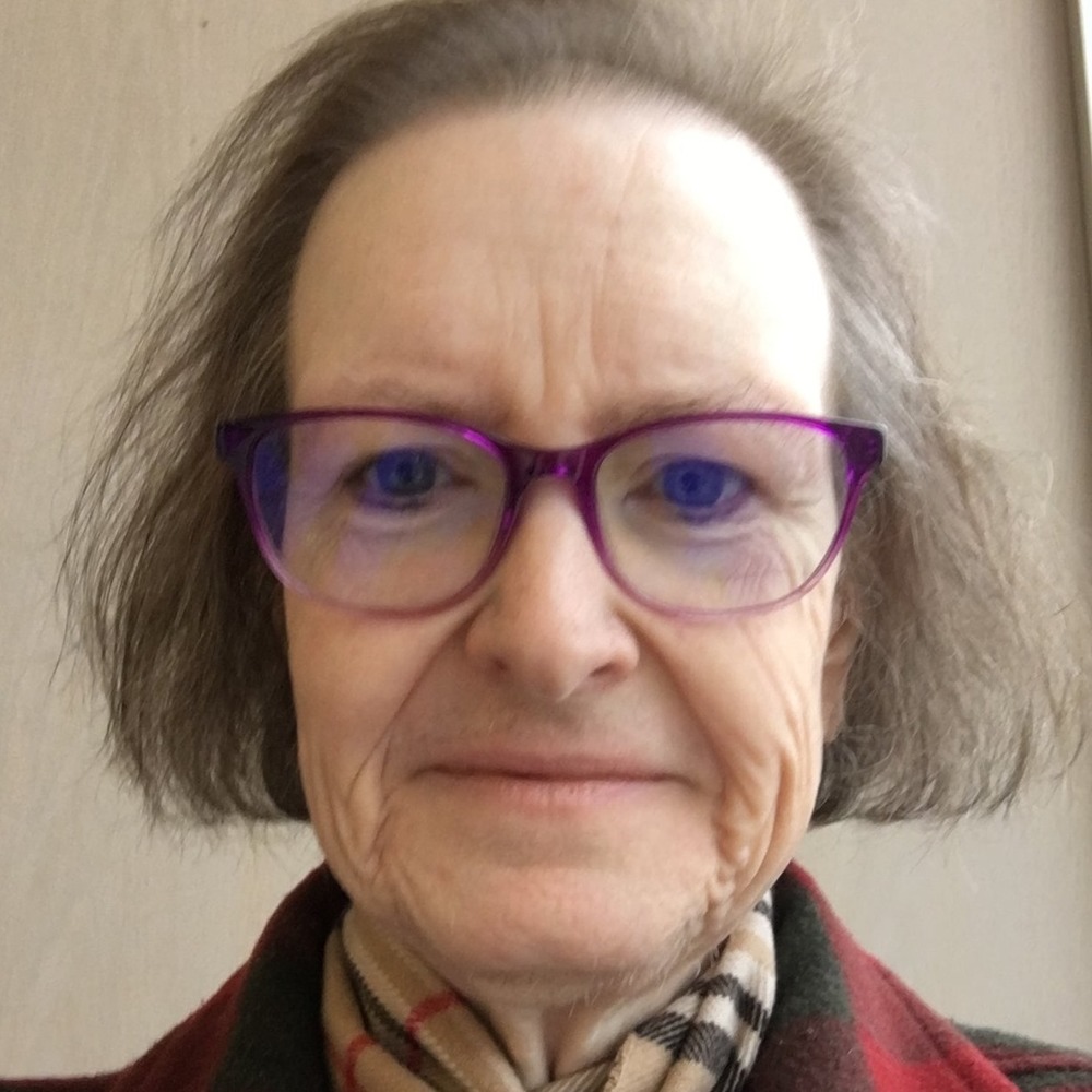 Meet your Posher, Julie